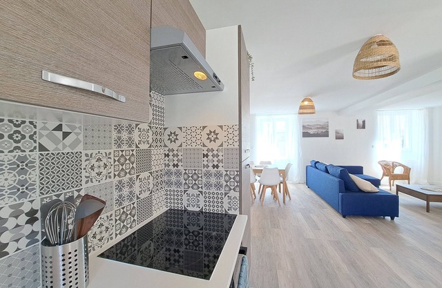 Moscou, Grande Maison Proche Reims Avec Extérieur