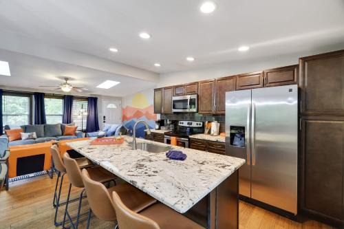 Moshannon Tree-Lined Pocono Retreat w Hot Tub Firepit Pool Table