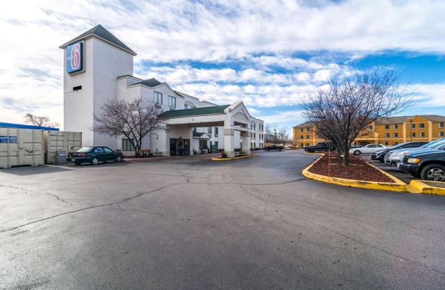 Motel 6-Harvey, IL