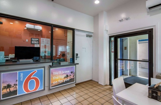 Motel 6 Monterey Park, CA