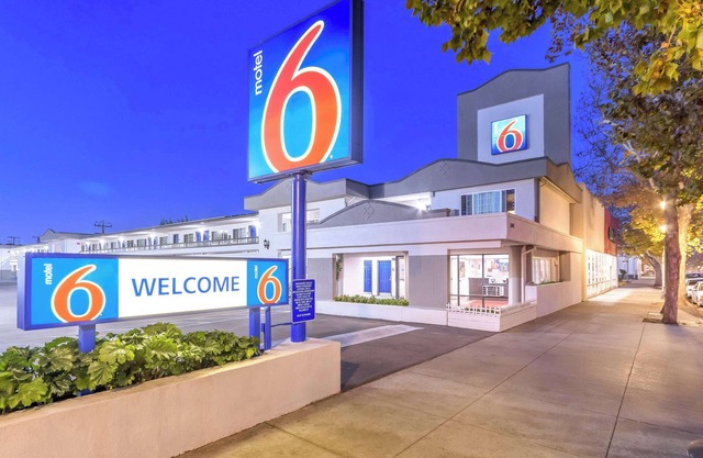Motel 6 San Jose, CA - Convention Center