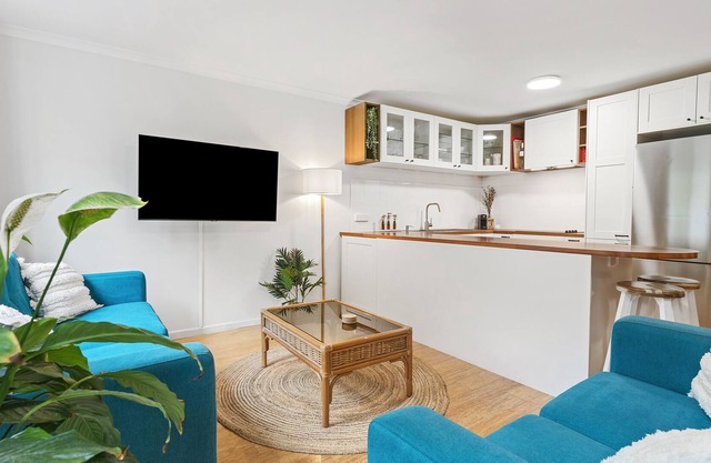 Mount Coolum views cosy escape, sleeps 4