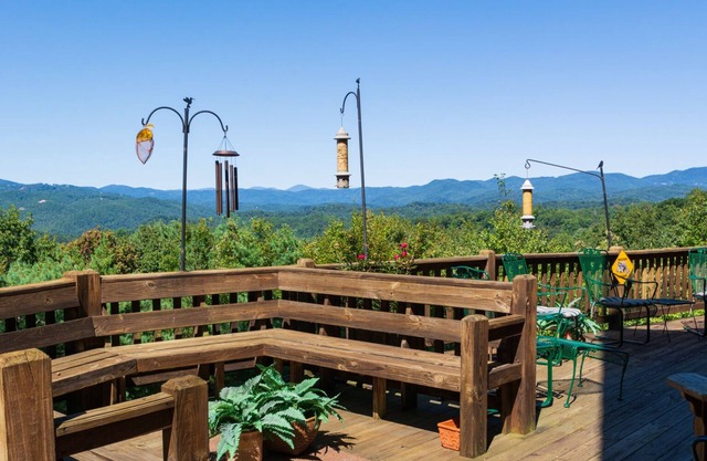 Mountain Cabin,180* View,HotTub,SpaTub,Pool Table,WiFi