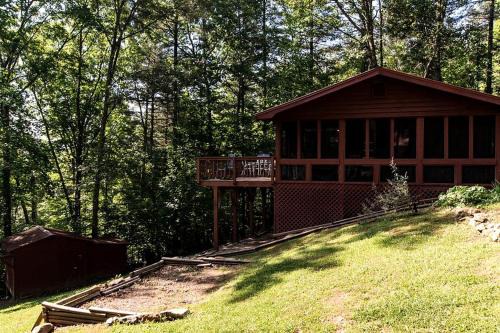 Mountain Cabin Rental Under Two Hours from Atlanta for Lake Nottely Getaway in Georgia