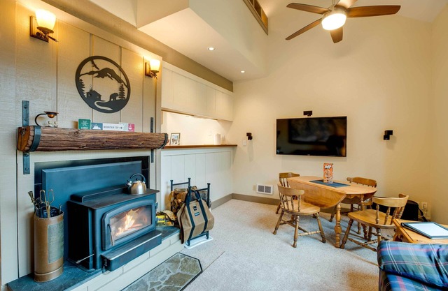 Mountain Condo w/Fireplace in Kirkwood Ski Resort