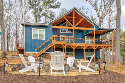 Mountain Escape - OFF THE GRID "Union County, GA STR License # O21020"