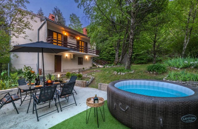 Mountain house Emerald dream
