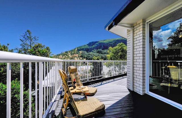 Mountain Meets Beach- Pet & Family Friendly