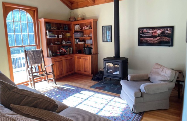 Mountain retreat on 10 acres. 11 mins to Okemo, 15 mins to Plymouth State Park.
