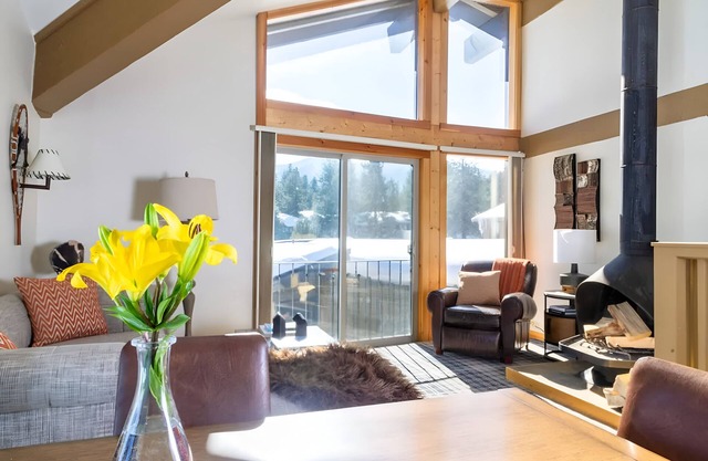 Mountain-View Alpine Room with Kitchen Near Scenic Trails & Ski Areas