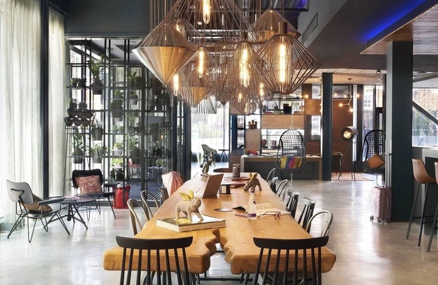 Moxy York