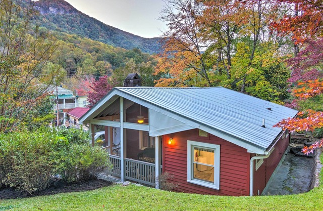 Mtn Views + Fire Pit: Serene Chimney Rock Abode