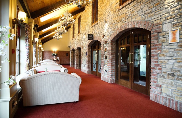 Mulroy Woods Hotel