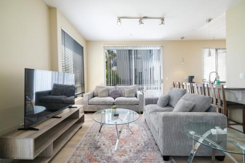 Multiple Marina Del Rey Apartments Hub