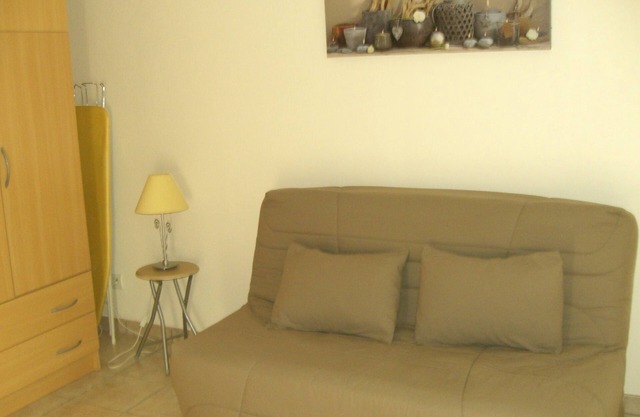 MURATO STUDIO 2 PEOPLE