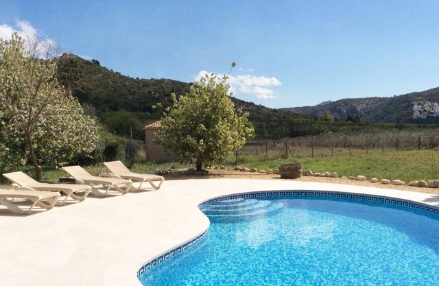 Murla Casita 2/3 Bed Private Pool, FREE Wifi&AirCon, Mountain Views