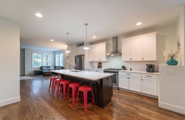 Music City Townhomes Unit C - Only 1.5 from downtown Nashville
