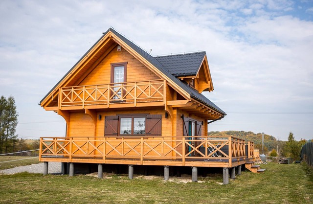 Na Dworosku - house with hot tub in heart of Jura, Golczowice, Poland