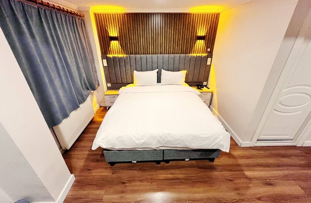 Naila Hotel