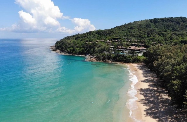 Naithonburi Beach Resort