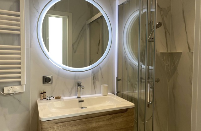 Nancy Thermal Blandan : Suite Stanislas