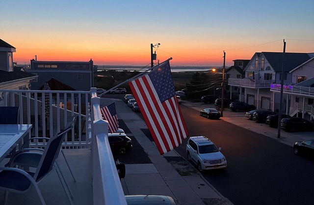 Nautical SIC haven: 4BR + Bonus Room in the Heart of SIC