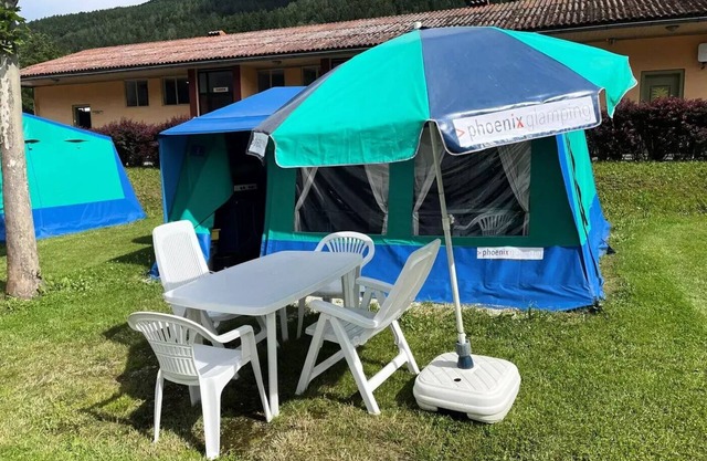 Navajo canvas bungalow sleeps 6