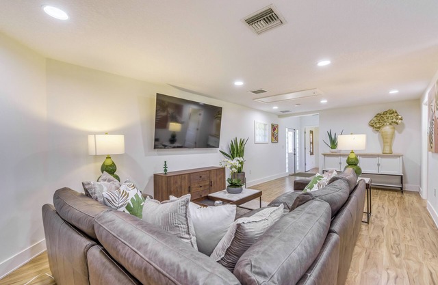 Near Parks, Golf & More: Peaceful Apt in Clermont!