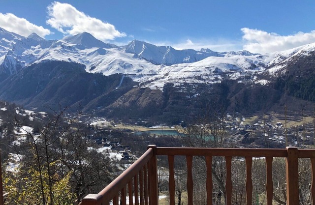 Near PEYRAGUDES and LOUDENVIELLE, charming Pyrenean barn with exceptional view