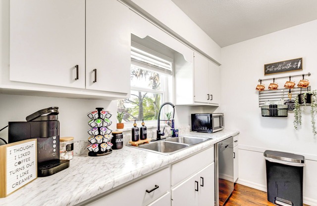 Near Silver Springs Park w/Patio: Ocala Retreat