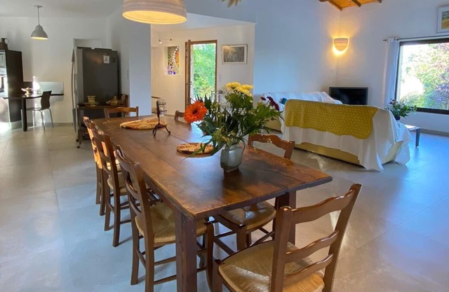 Near Uzès, spacious house in the heart of a quiet and green