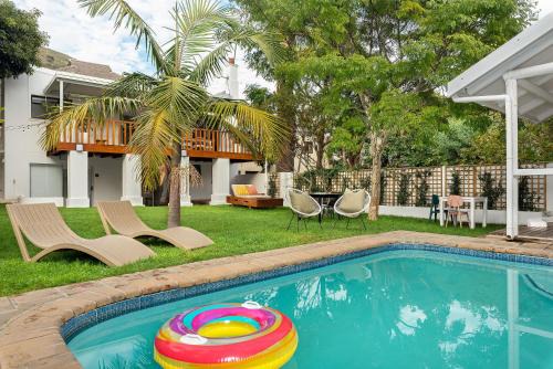 Neighbourgood Hill Suites