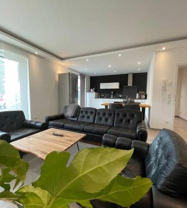 Neuwertige Erdgeschosswohnung mit Terrasse in Kruft!