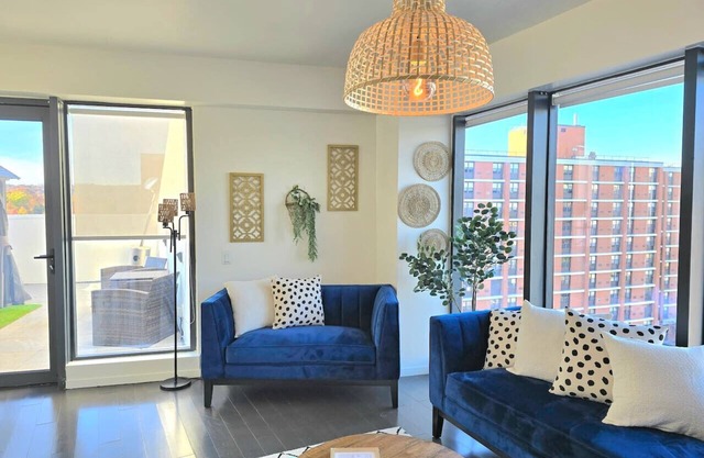 *NEW* 2bdr/2ba - Chic Modern Retreat w/Hot Tub