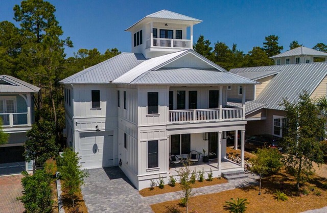 New 4BR Home w Bikes & Golf Cart in Blue Mnt. Experience Luxury at Coastal Pines