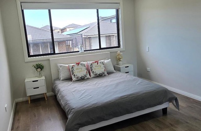 New 5x bedroom The Ponds House