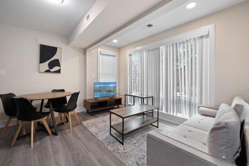 NEW Apartment 1BR near Metro