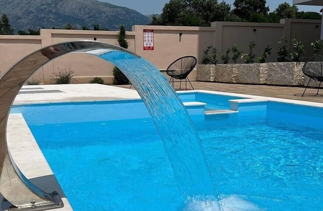 NEW! Apartment 5 with Pool in Bar, Montenegro