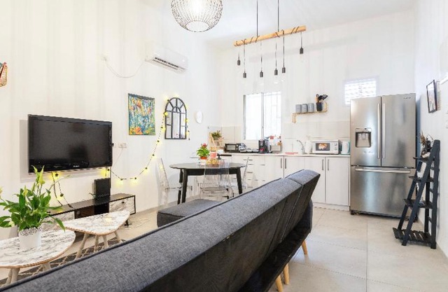 New apt next to talpiyot market Haifa