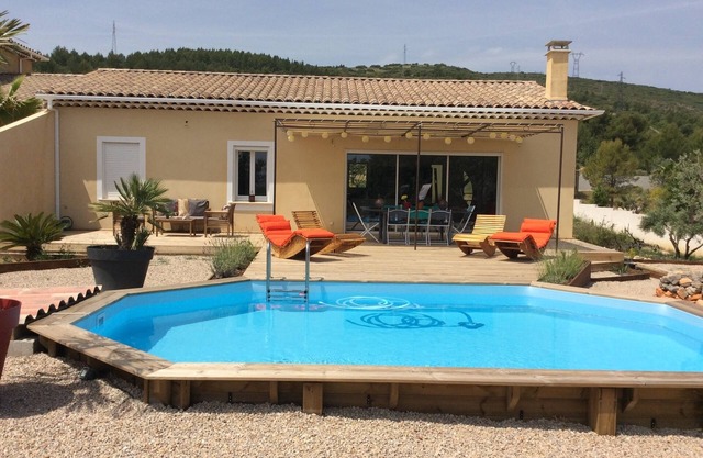 New charming villa with pool near Aix-en-Provence and Luberon