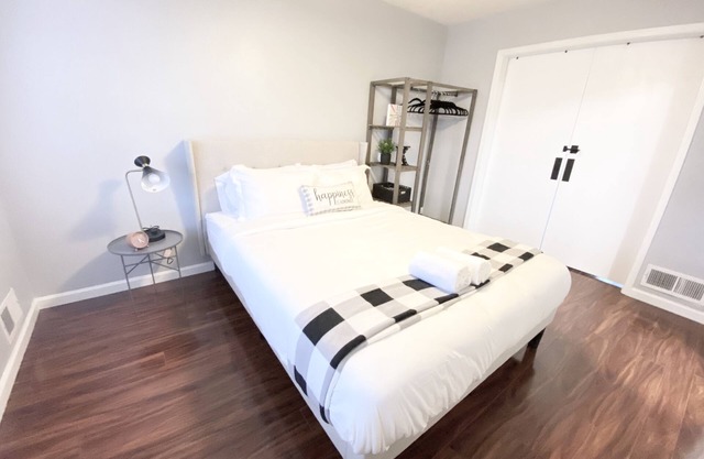 📣NEW!✨Charming & Cozy Escape Home Away From Home🏡 Perfect for Extended Stay!