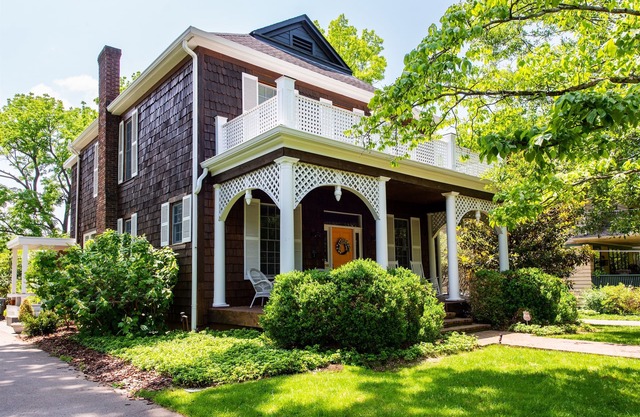 NEW Downtown, Garden, Modern, Countryside, Sunroom LUX, Fully Loaded