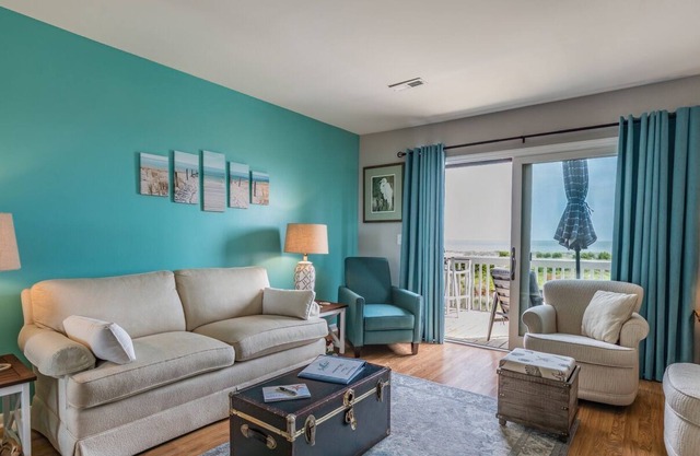 NEW LISTING! Ocean Front on Harbor Island - K Building