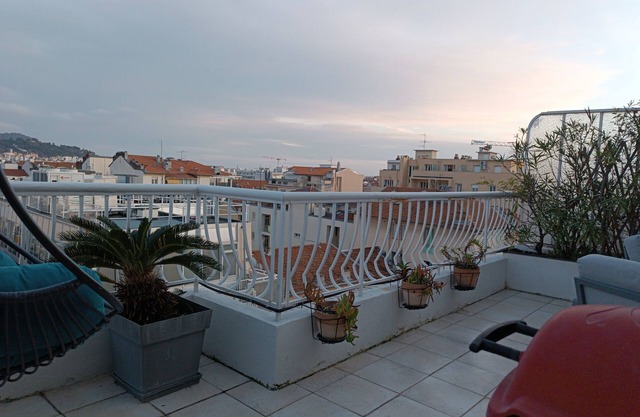 New: Nice centre Val Roya Terrace 2 Bedrooms Apartment 63 m2 Terrace 31 m