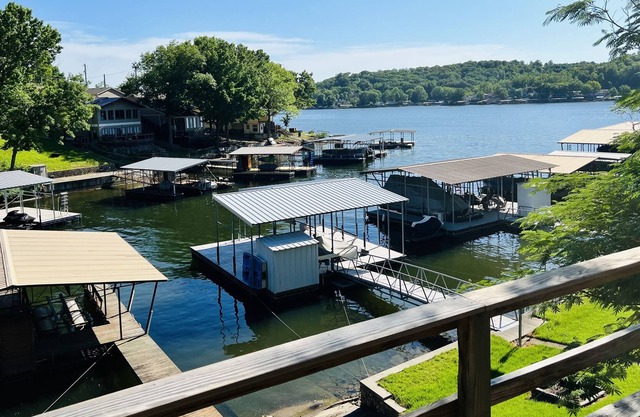 NEW! Remodeled Lakefront Property w/private dock—7MM Gravois Arm