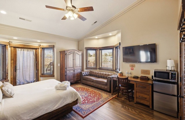 NEW! Room 21- Grand Canyon by Zion Cliff Lodge