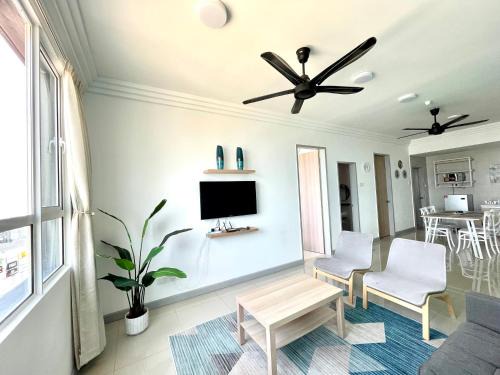 New Seaview Families Suite - Breezy Blue
