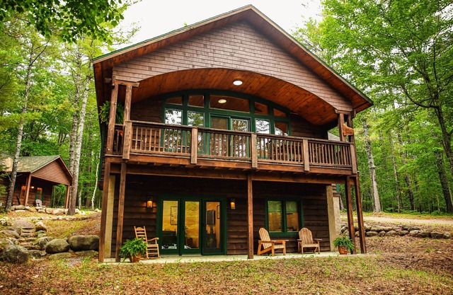 NEW-Seneca Trail Retreat Near Lake Placid