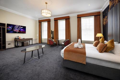 New Town Hotel