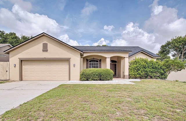 New! Vacation Home ~LED Hot Tub~ Paved Fireplace